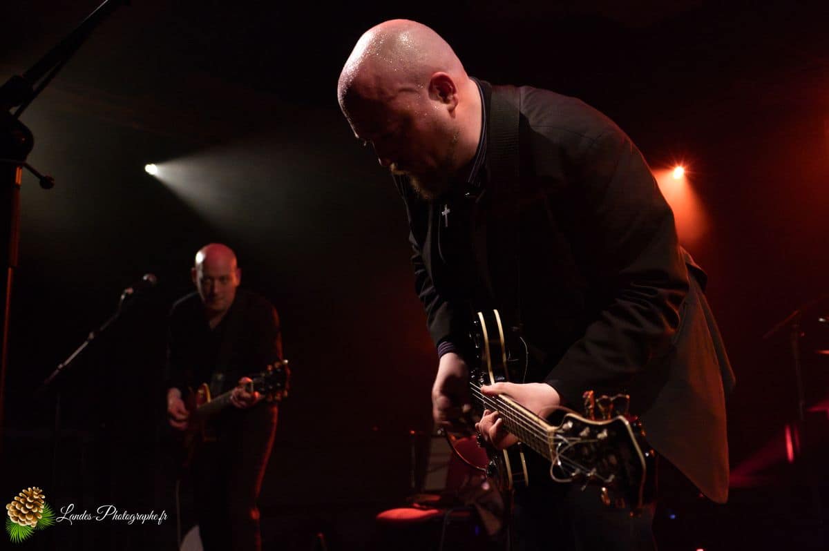 🎙️ Michael J. Sheehy And The Hired Mourners : Ambiance Dark Blues à Bordeaux Michael J. Sheehy And The Hired Mourners à l’Espace Tatry de Bordeaux