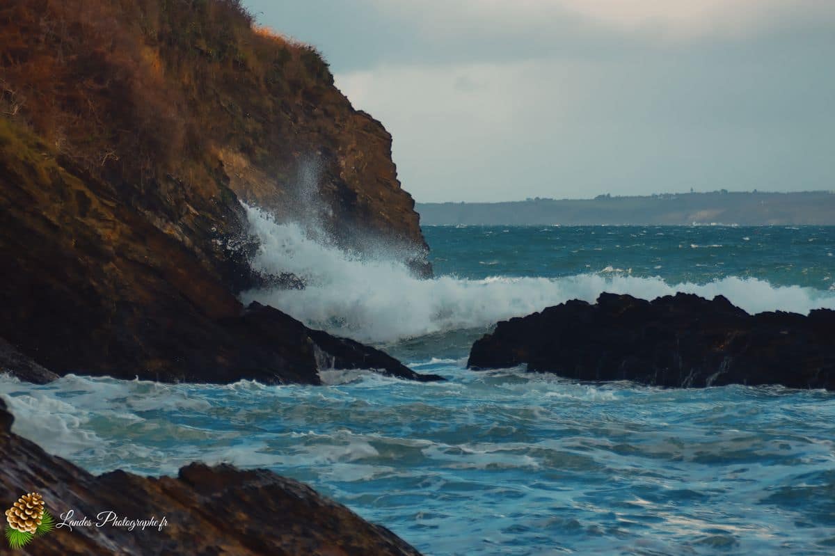 đ Trez Rouz aprĂšs la tempĂȘte : L'instant de l'accalmie Trez Rouz aprĂšs la tempĂȘte