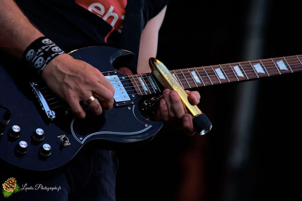 đ€ Anvil : L'Ănergie Pure du MĂ©tal au Hellfest Open Air Festival 2010 Anvil en concert au Hellfest 2010