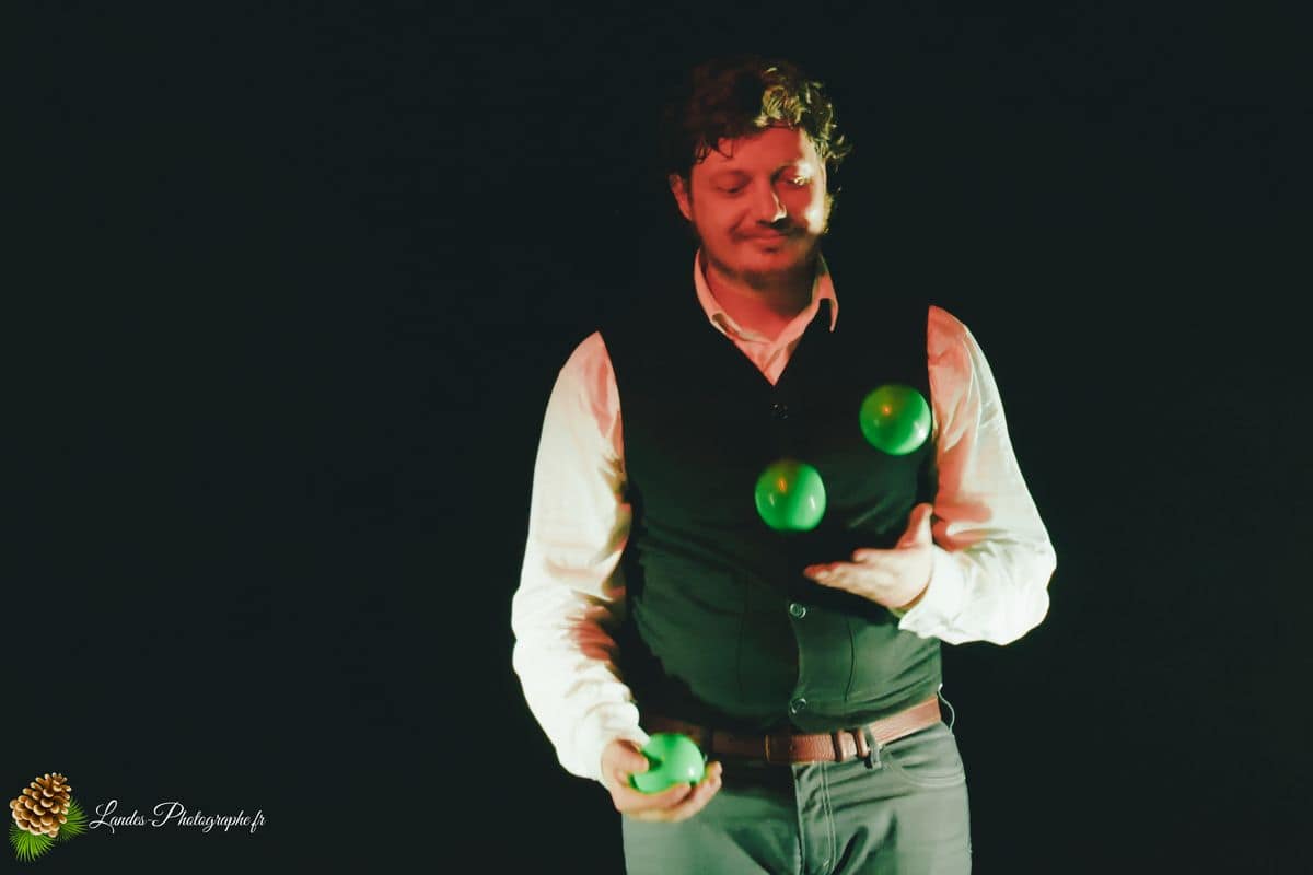 ✨ Extravagance et Glamour : The Divine Ladies – « Dans Tous Les Sens » The Divine Ladies : Dans Tous Les Sens