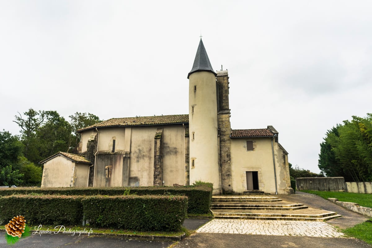 ✨ L'Église Saint-Étienne de Biarrotte : Harmonie entre Roman et Gothique Eglise Saint-Etienne à Biarrotte