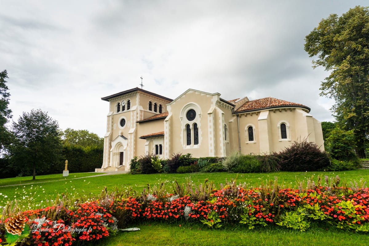 🕊️ L'Église Saint-Sever de Tosse : Entre Roman et Néo-Landais Église Saint-Sever de Tosse