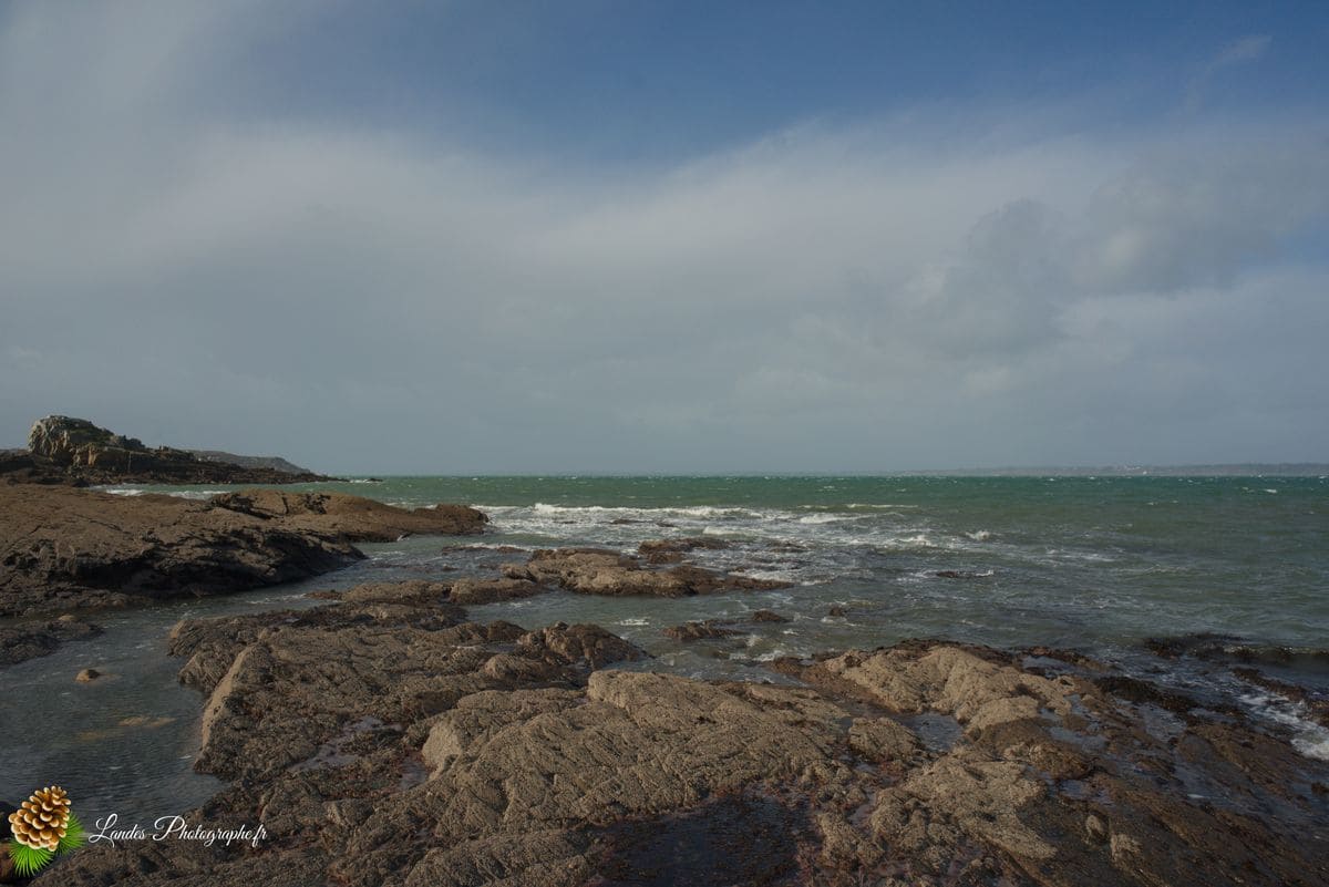 🏞️ Trez Rouz à Camaret-sur-Mer : La Presqu'île vue d'en haut Trez Rouz à Camaret-sur-Mer
