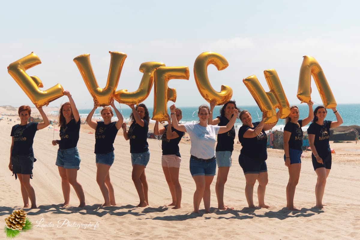 🎉 EVJF de Charlotte : L'été, le Sable et les Amies à Capbreton EVJF de Charlotte