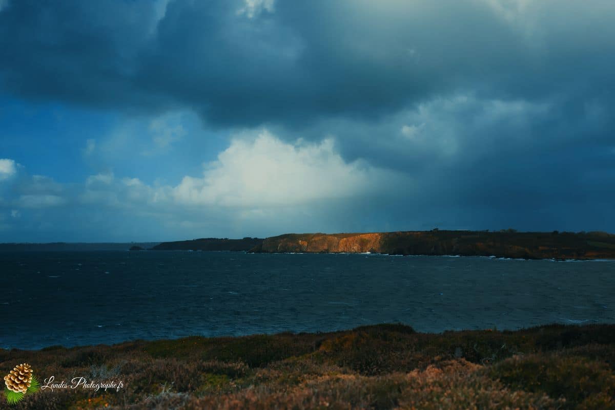 đ Trez Rouz aprĂšs la tempĂȘte : L'instant de l'accalmie Trez Rouz aprĂšs la tempĂȘte