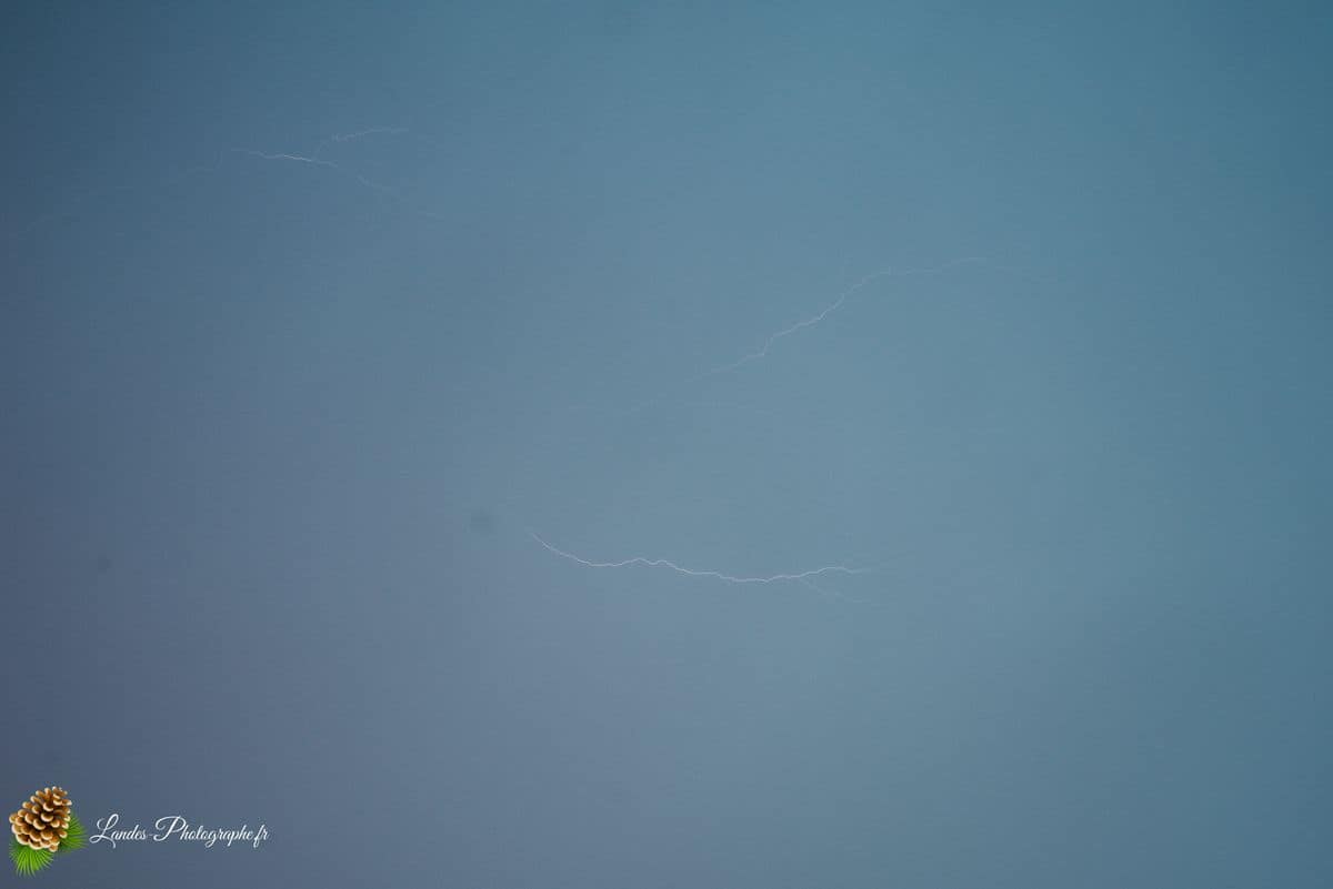 ⚡ Orage au-dessus de Camaret-sur-Mer : Le Ciel en furie Orage au-dessus de Camaret-sur-Mer
