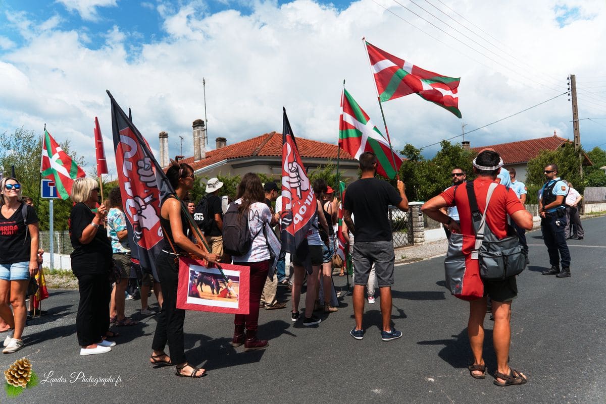 ✊ Manifestation pour l’abolition de la corrida à Saint-Vincent-de-Tyrosse Manifestation pour l’abolition de la corrida à Saint-Vincent-de-Tyrosse