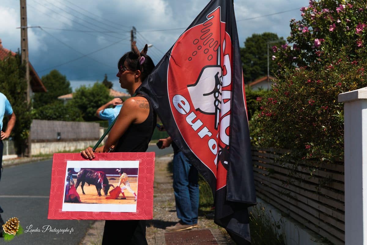 ✊ Manifestation pour l’abolition de la corrida à Saint-Vincent-de-Tyrosse Manifestation pour l’abolition de la corrida à Saint-Vincent-de-Tyrosse