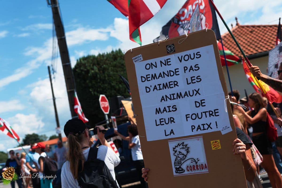 ✊ Manifestation pour l’abolition de la corrida à Saint-Vincent-de-Tyrosse Manifestation pour l’abolition de la corrida à Saint-Vincent-de-Tyrosse