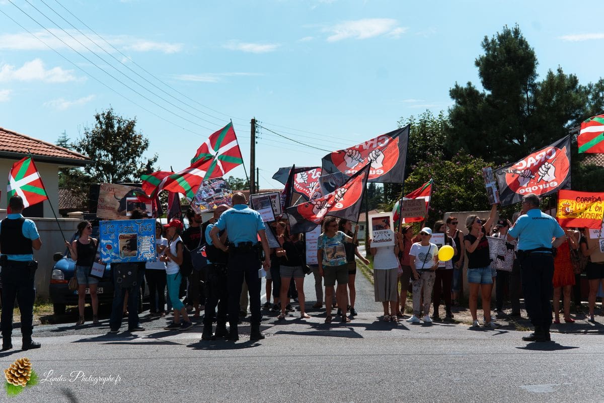 ✊ Manifestation pour l’abolition de la corrida à Saint-Vincent-de-Tyrosse Manifestation pour l’abolition de la corrida à Saint-Vincent-de-Tyrosse