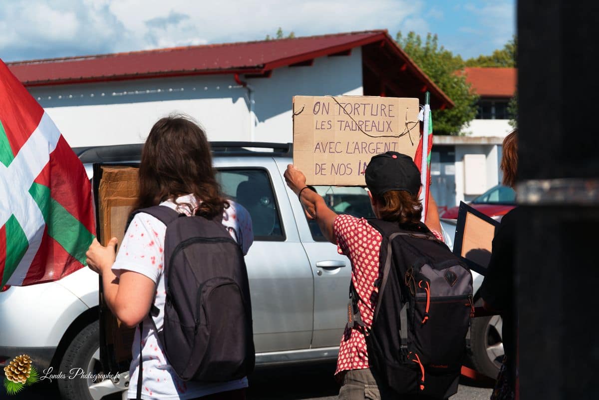 ✊ Manifestation pour l’abolition de la corrida à Saint-Vincent-de-Tyrosse Manifestation pour l’abolition de la corrida à Saint-Vincent-de-Tyrosse