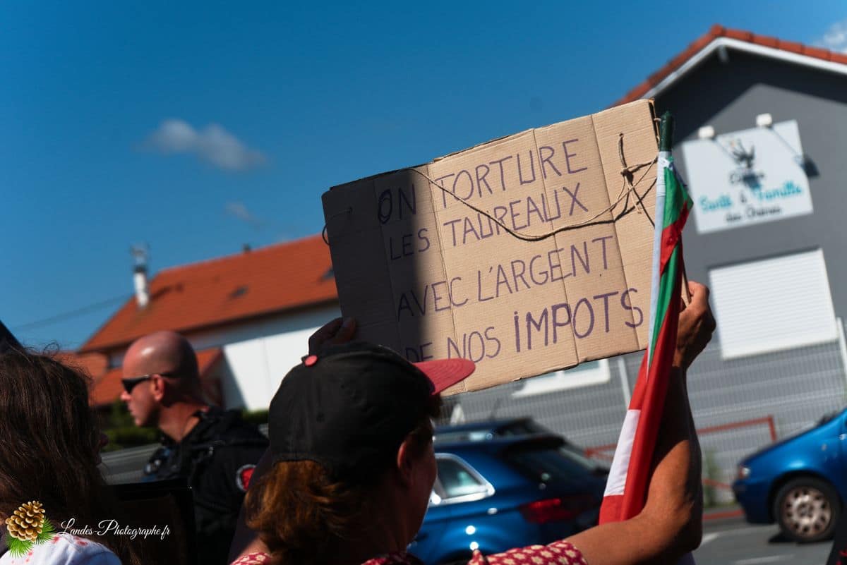 ✊ Manifestation pour l’abolition de la corrida à Saint-Vincent-de-Tyrosse Manifestation pour l’abolition de la corrida à Saint-Vincent-de-Tyrosse