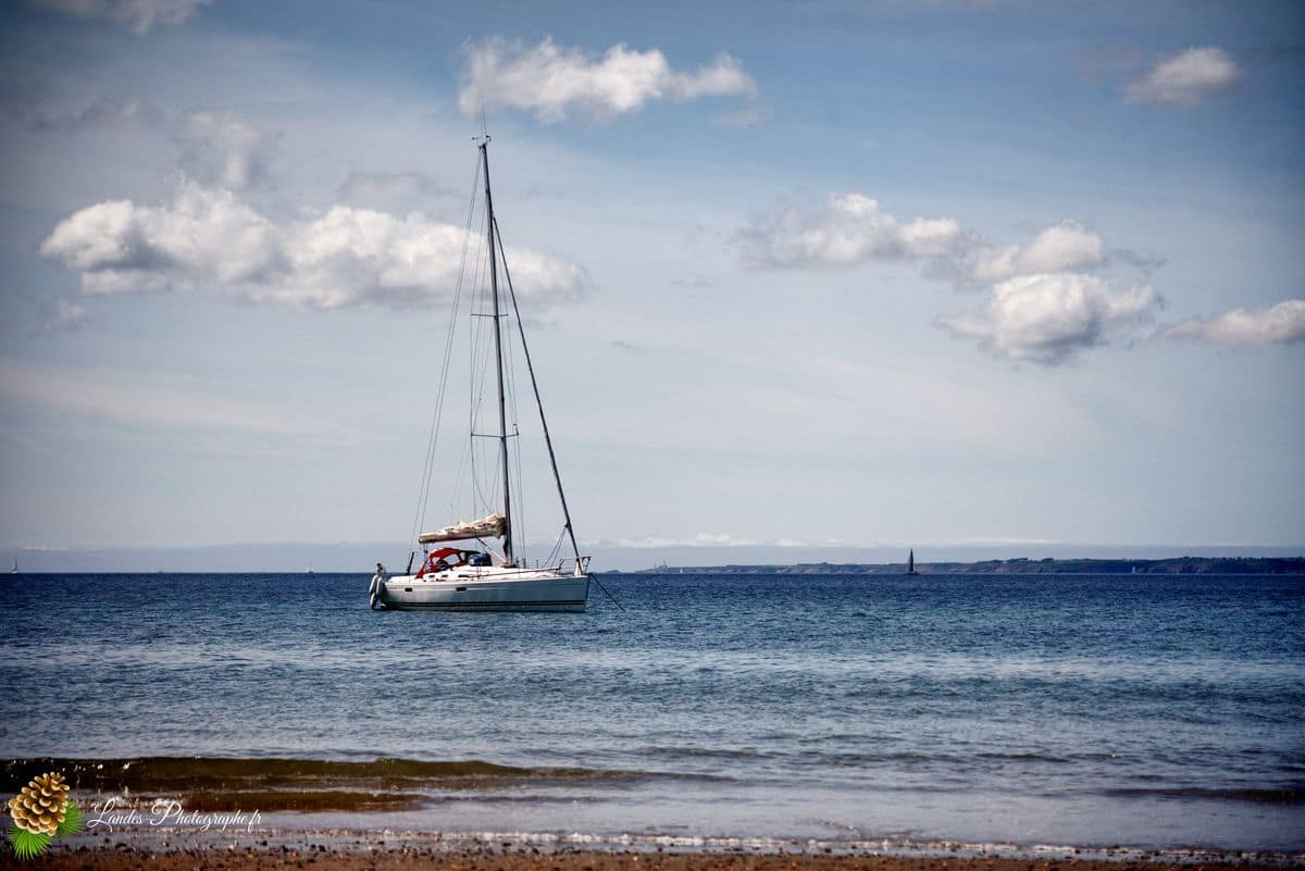 🏖️ Plage de Trez Rouz : Lumière et Patrimoine sur l'Anse de Camaret Plage de Trez Rouz