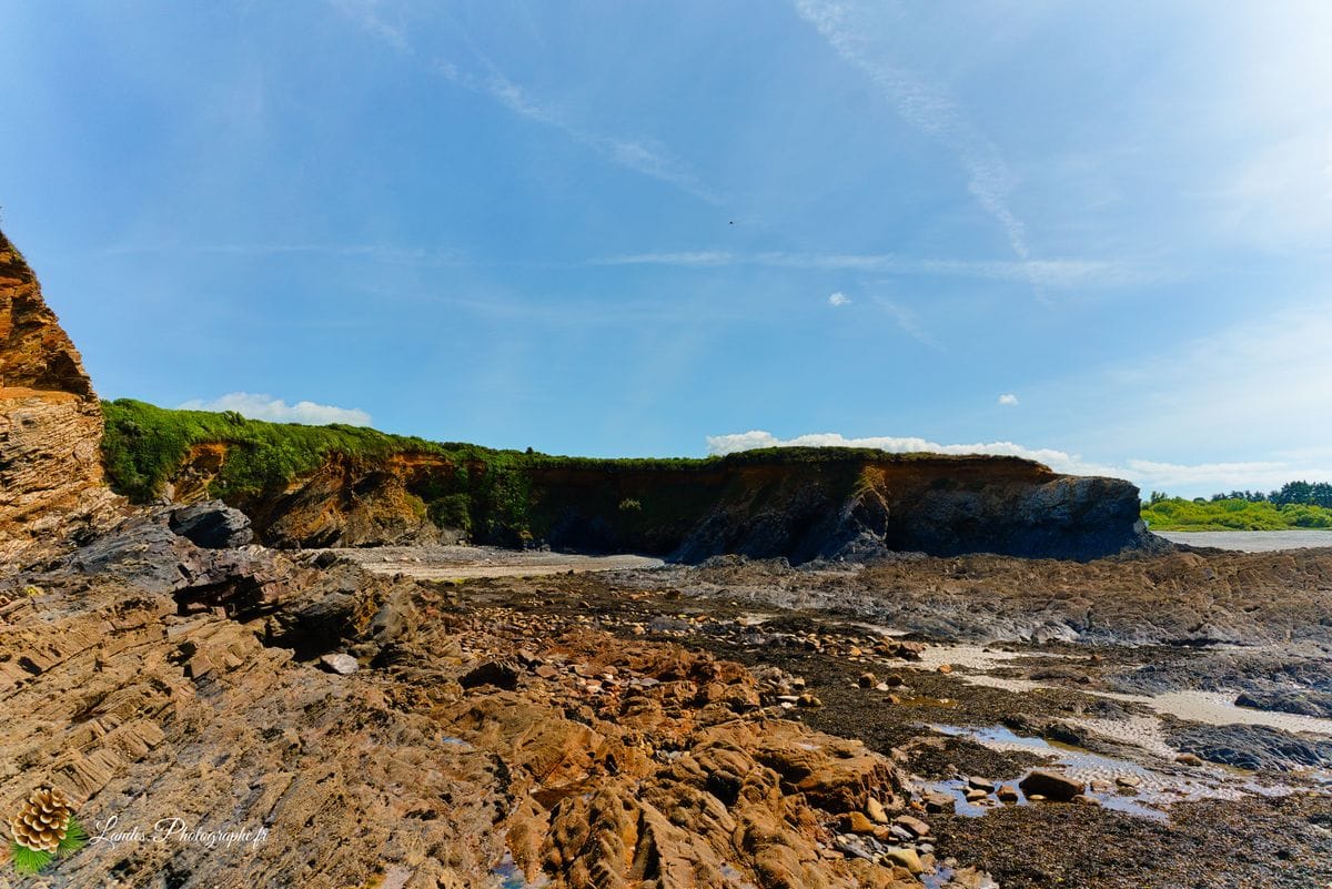 🏖️ Plage de Trez Rouz : Lumière et Patrimoine sur l'Anse de Camaret Plage de Trez Rouz