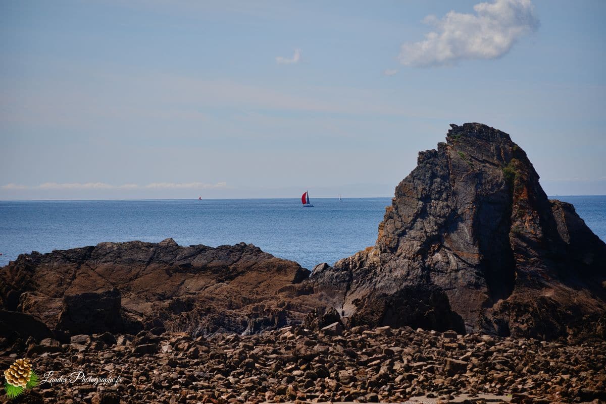 🏖️ Plage de Trez Rouz : Lumière et Patrimoine sur l'Anse de Camaret Plage de Trez Rouz