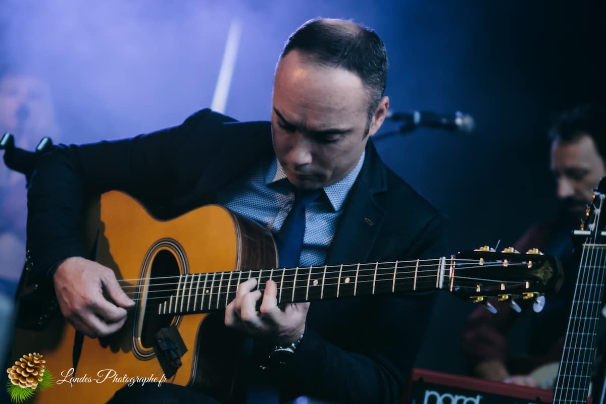 🎸 L'Élégance en Musique : Thomas Dutronc au Festival En Bonne Voix 2016 Thomas Dutronc en live au Festival En Bonne Voix 2016