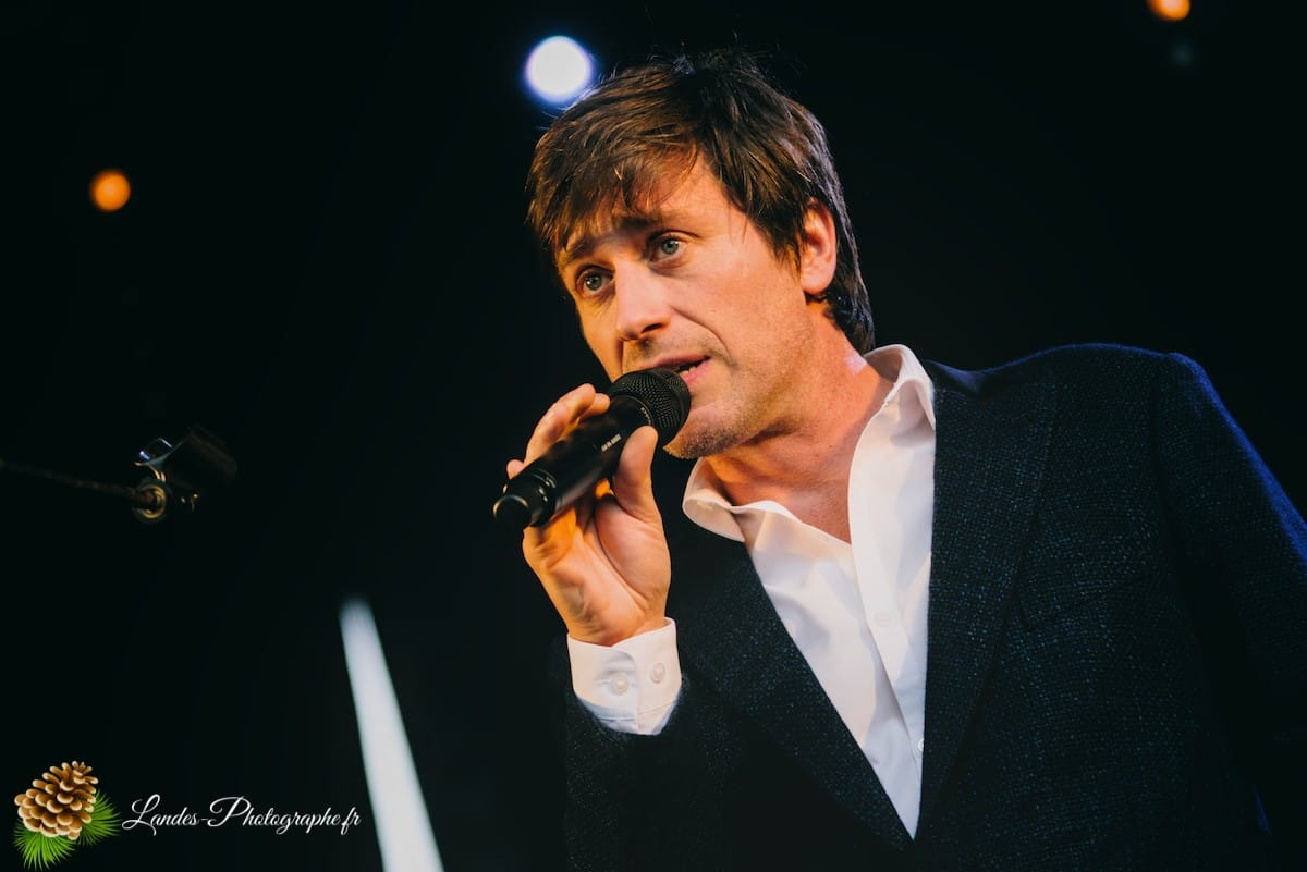 🎸 L'Élégance en Musique : Thomas Dutronc au Festival En Bonne Voix 2016 Thomas Dutronc en live au Festival En Bonne Voix 2016