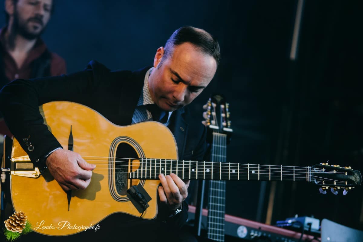 🎸 L'Élégance en Musique : Thomas Dutronc au Festival En Bonne Voix 2016 Thomas Dutronc en live au Festival En Bonne Voix 2016