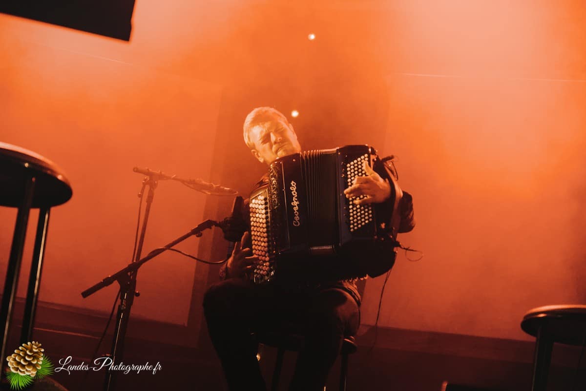 🎤 La Poésie du Sud-Ouest : Toulouse Con Tour au Festival En Bonne Voix 2016 Toulouse Con Tour en live au Festival En Bonne Voix 2016