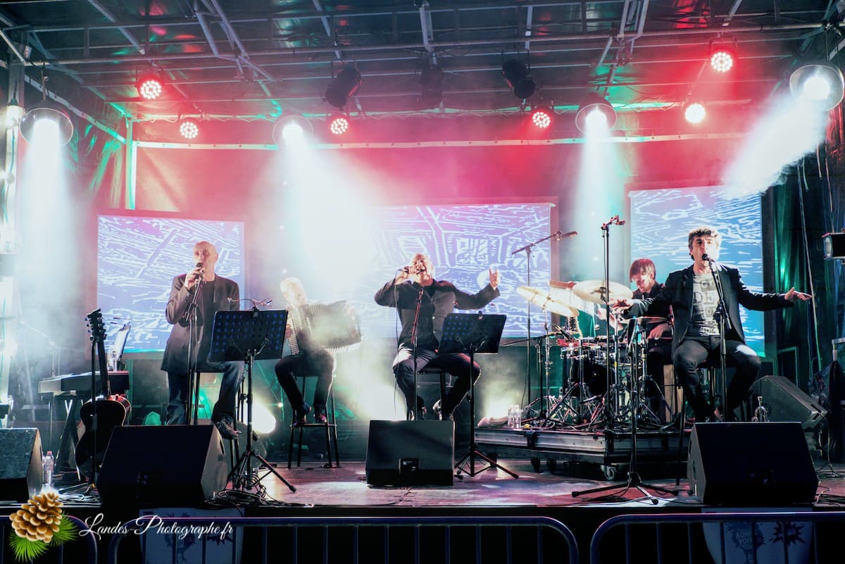 🎤 La Poésie du Sud-Ouest : Toulouse Con Tour au Festival En Bonne Voix 2016 Toulouse Con Tour en live au Festival En Bonne Voix 2016