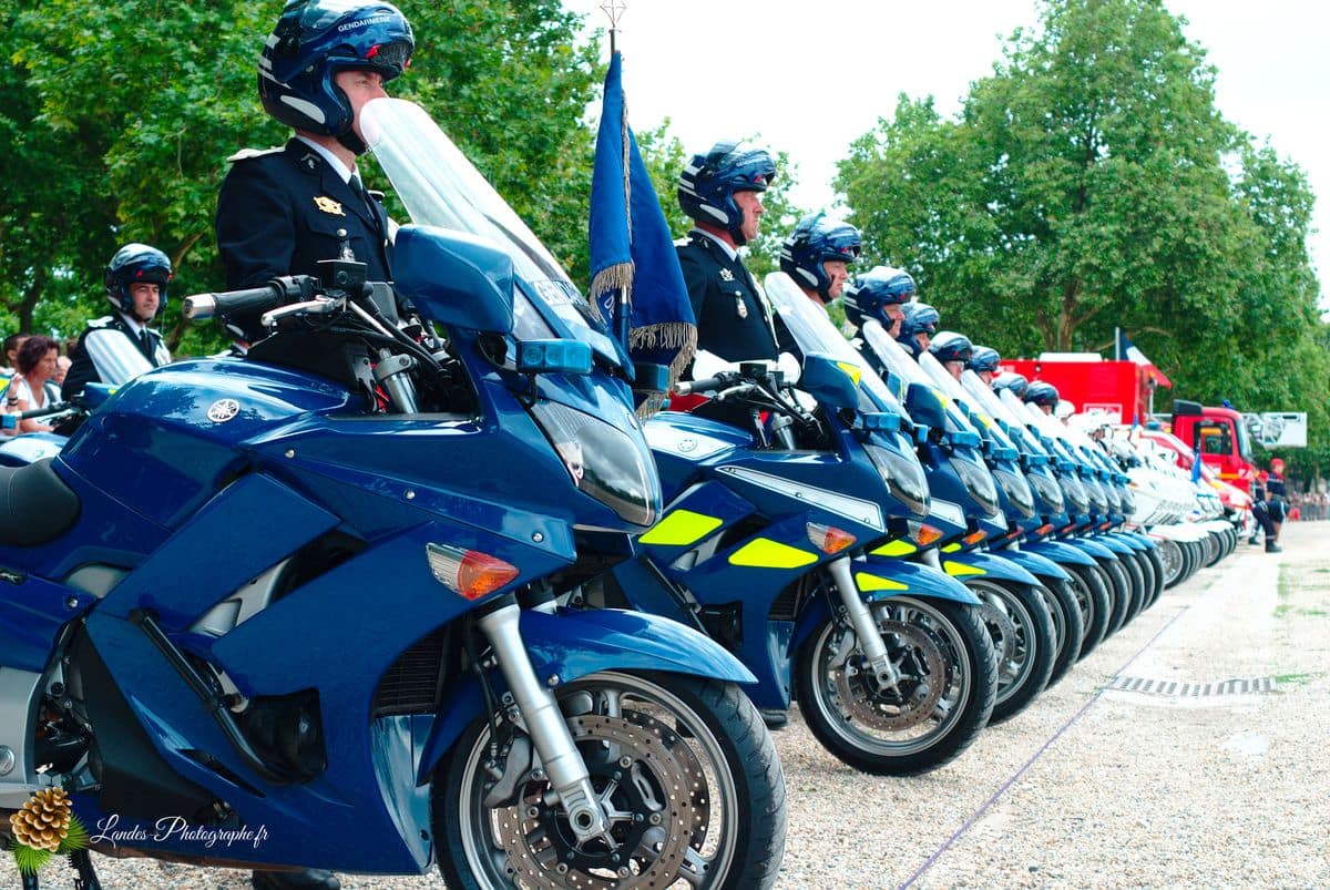 đ«đ· SolennitĂ© RĂ©publicaine : Reportage de la CĂ©rĂ©monie du 14 Juillet Ă Bordeaux CĂ©rĂ©monie du 14 Juillet Ă Bordeaux