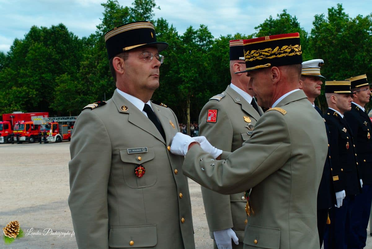 đ«đ· SolennitĂ© RĂ©publicaine : Reportage de la CĂ©rĂ©monie du 14 Juillet Ă Bordeaux CĂ©rĂ©monie du 14 Juillet Ă Bordeaux