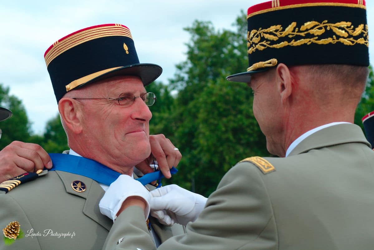 đ«đ· SolennitĂ© RĂ©publicaine : Reportage de la CĂ©rĂ©monie du 14 Juillet Ă Bordeaux CĂ©rĂ©monie du 14 Juillet Ă Bordeaux