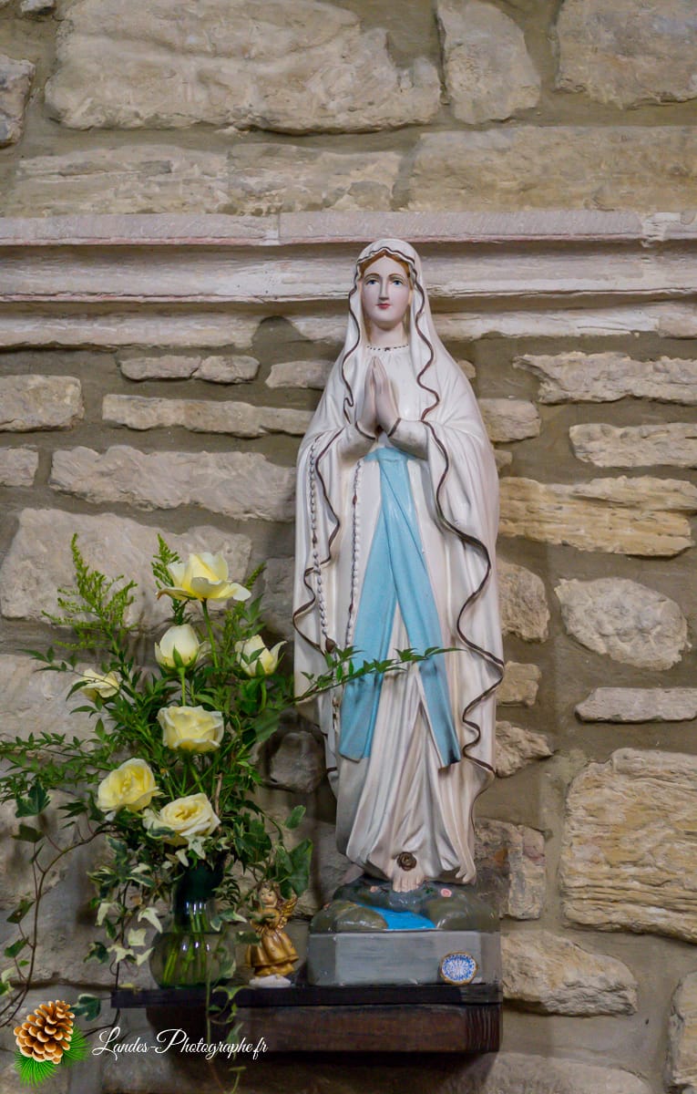 ✨ L'Église Saint-Étienne de Biarrotte : Harmonie entre Roman et Gothique Eglise Saint-Etienne à Biarrotte