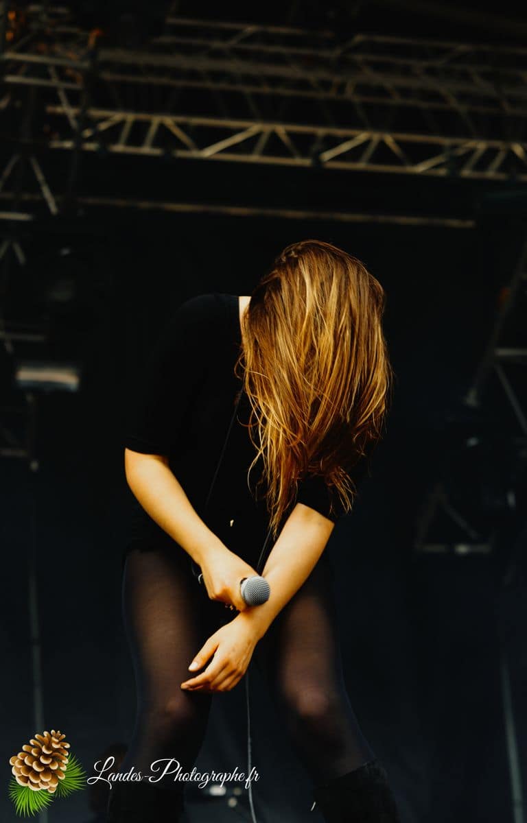 ⚡️ Izia au Festival Garorock 2012 : L'Explosion Rock en Scène Izia en concert au Festival Garorock 2012