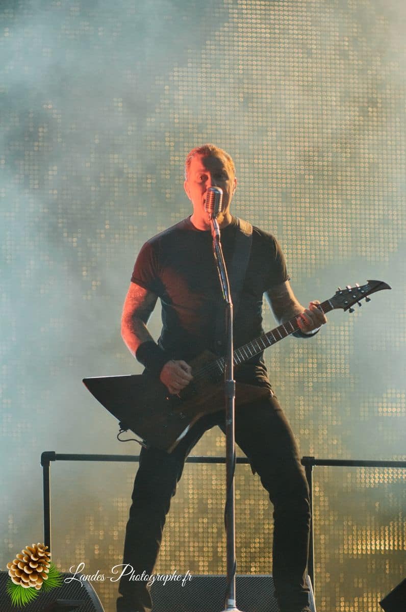 🤘 Metallica : Le Feu du Thrash Metal au Sonisphere Festival 2011 Metallica live au Sonisphere Festival 2011