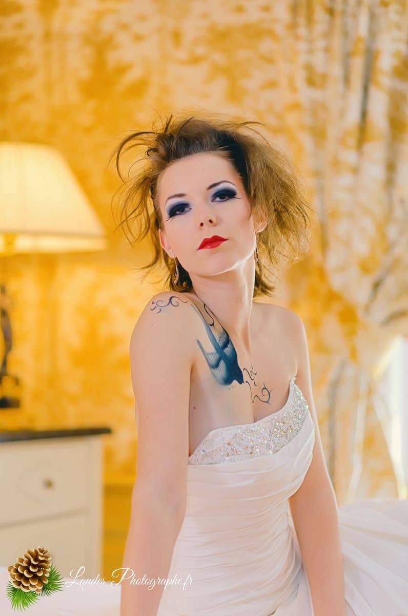 ✨ L'Élégance Intime : Séance Créateur de Robe de Mariée au Château de Mirambeau Agnès au Chateau de Mirambeau