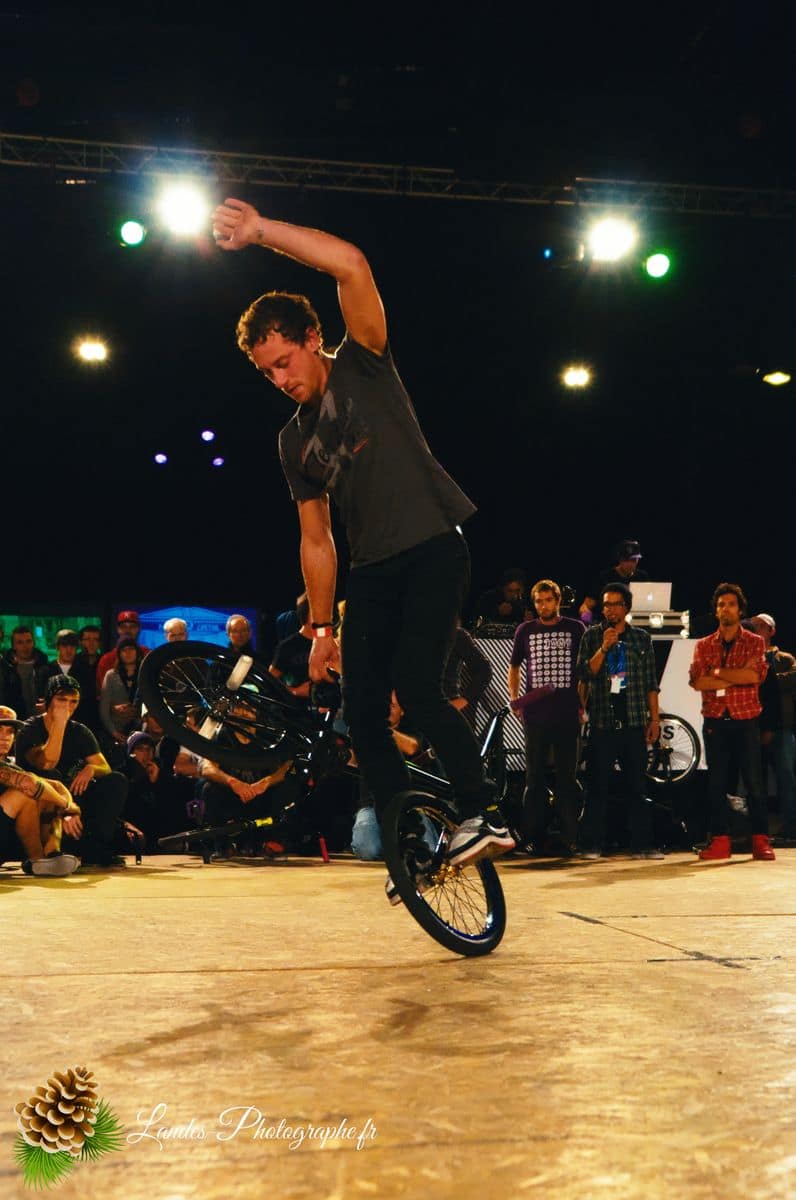 🚲 Flat BMX : Le Reportage Officiel aux Vibrations Urbaines 2010 de Pessac Flat BMX aux Vibrations Urbaines 2010