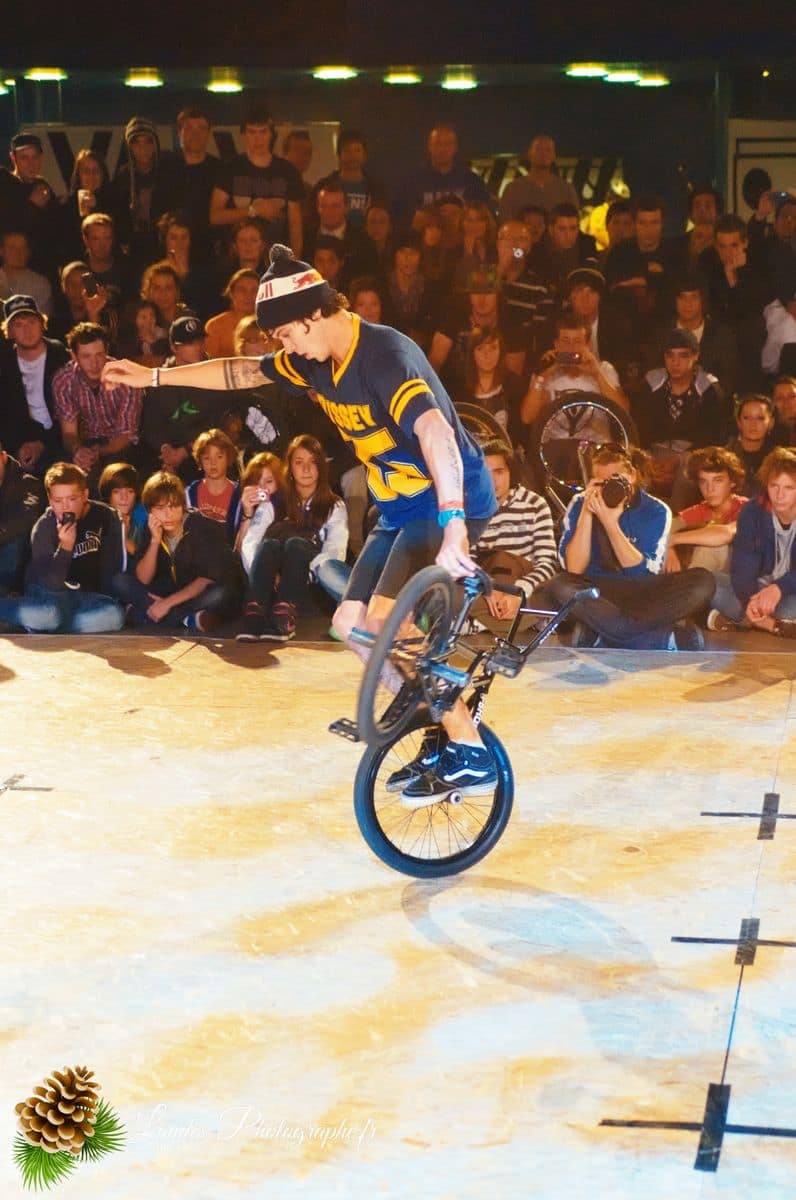 🚲 Flat BMX : Le Reportage Officiel aux Vibrations Urbaines 2010 de Pessac Flat BMX aux Vibrations Urbaines 2010