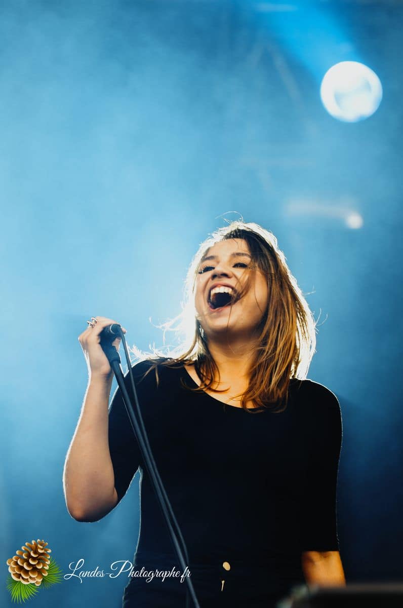 ⚡️ Izia au Festival Garorock 2012 : L'Explosion Rock en Scène Izia en concert au Festival Garorock 2012