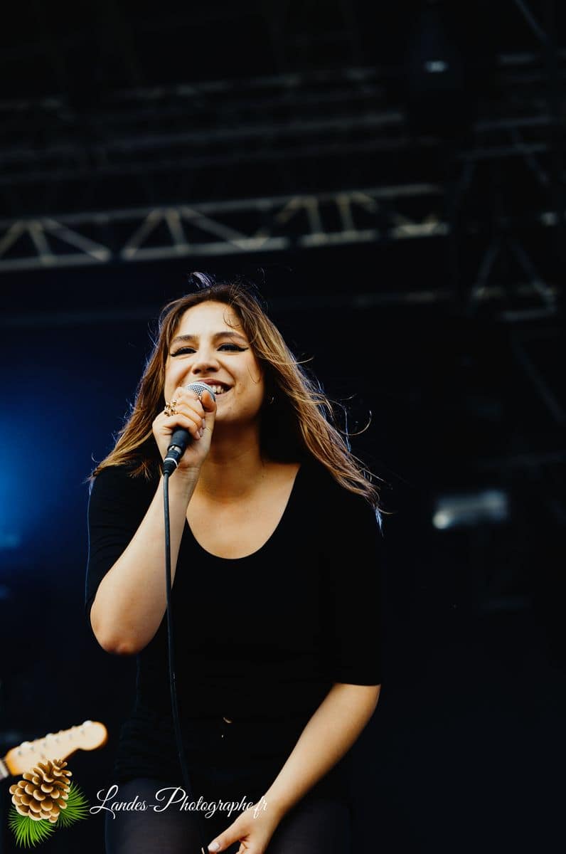 ⚡️ Izia au Festival Garorock 2012 : L'Explosion Rock en Scène Izia en concert au Festival Garorock 2012