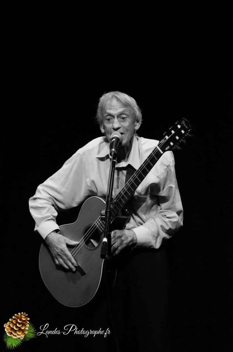 🕊️ Graeme Allwright : La Poésie Folk au Théâtre Fémina de Bordeaux Graeme Allwright en concert au Théâtre Fémina de Bordeaux