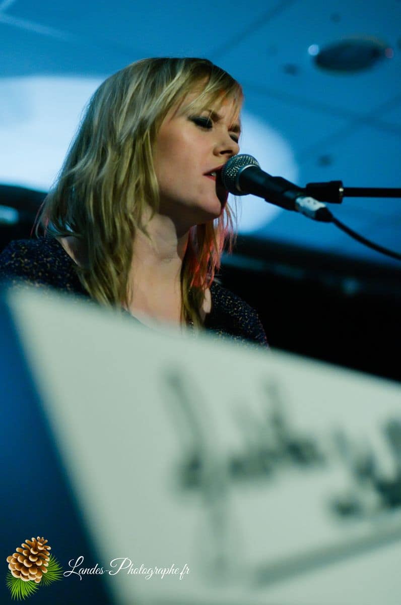 đ€ Fredrika Stahl : Douceur et Ăclat Ă la Rock School Barbey de Bordeaux Fredrika Stahl en live Ă la Rock School Barbey de Bordeaux