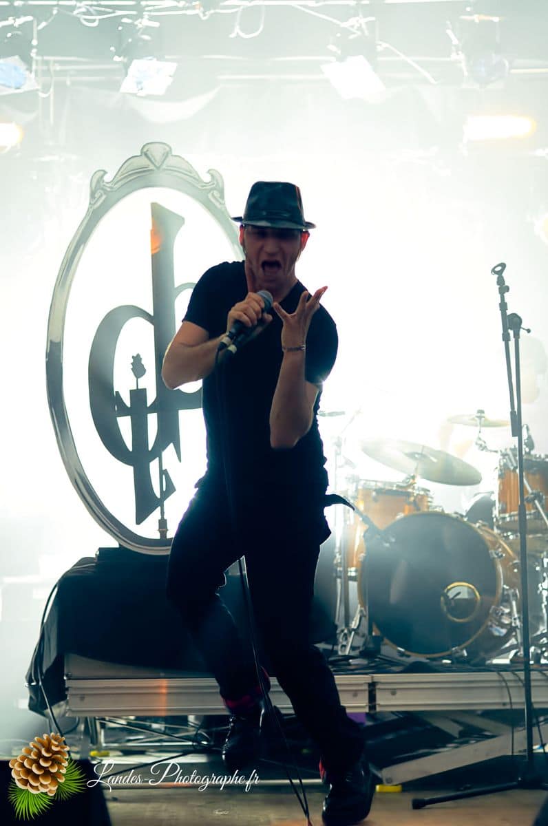 🎩 Le Baratin de la Joie au Big Fuzz 2011 : L'Élégance du Rock Noir à Jonzac Le Baratin de la Joie au Big Fuzz de Jonzac 2011