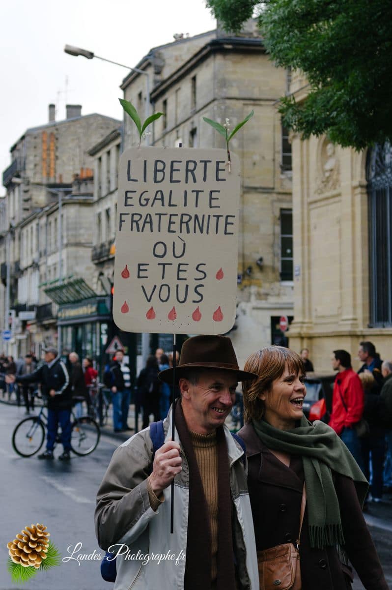 📰 Photojournalisme : Couverture de la Manifestation du 1er Mai à Bordeaux Manifestation du 1er Mai 2009