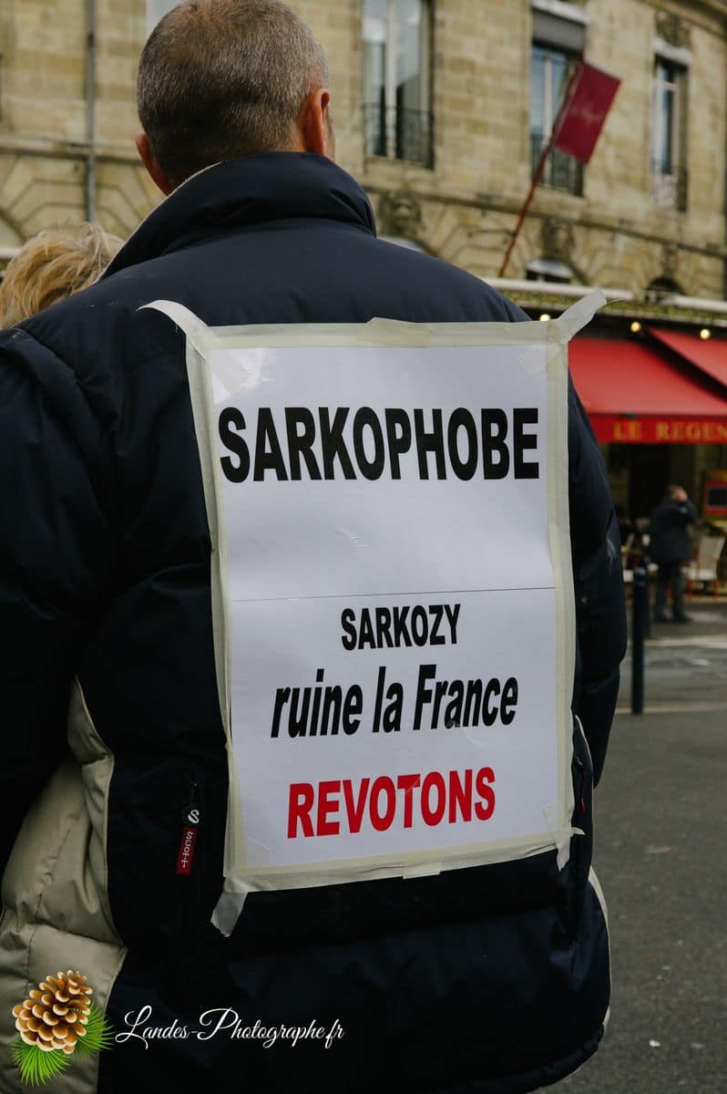 📰 Photojournalisme : Couverture de la Manifestation du 1er Mai à Bordeaux Manifestation du 1er Mai 2009