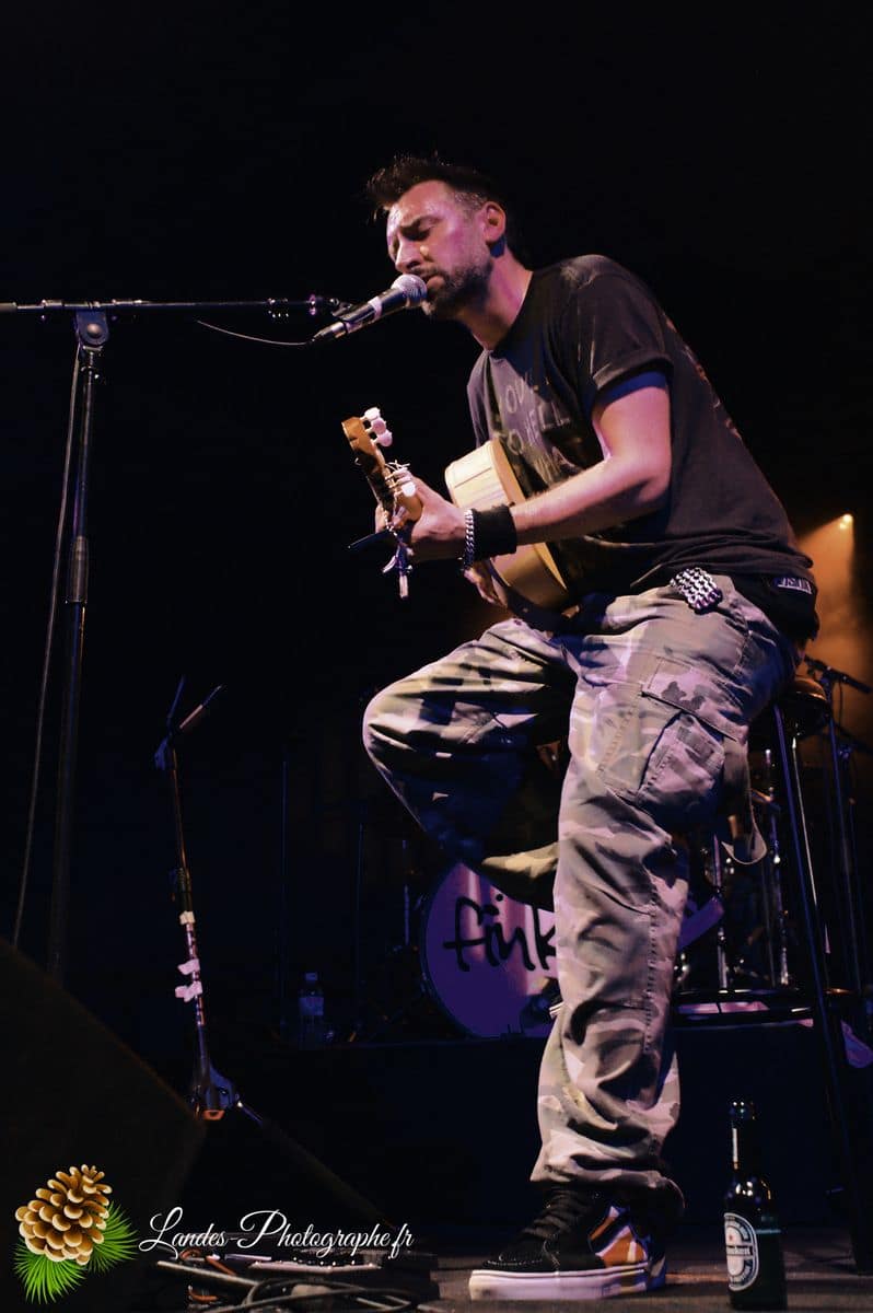 🎸 Fink : L'Ambiance Envoûtante du Folk et Blues à l'Espace Tatry Fink en concert à l’Espace Tatry de Bordeaux