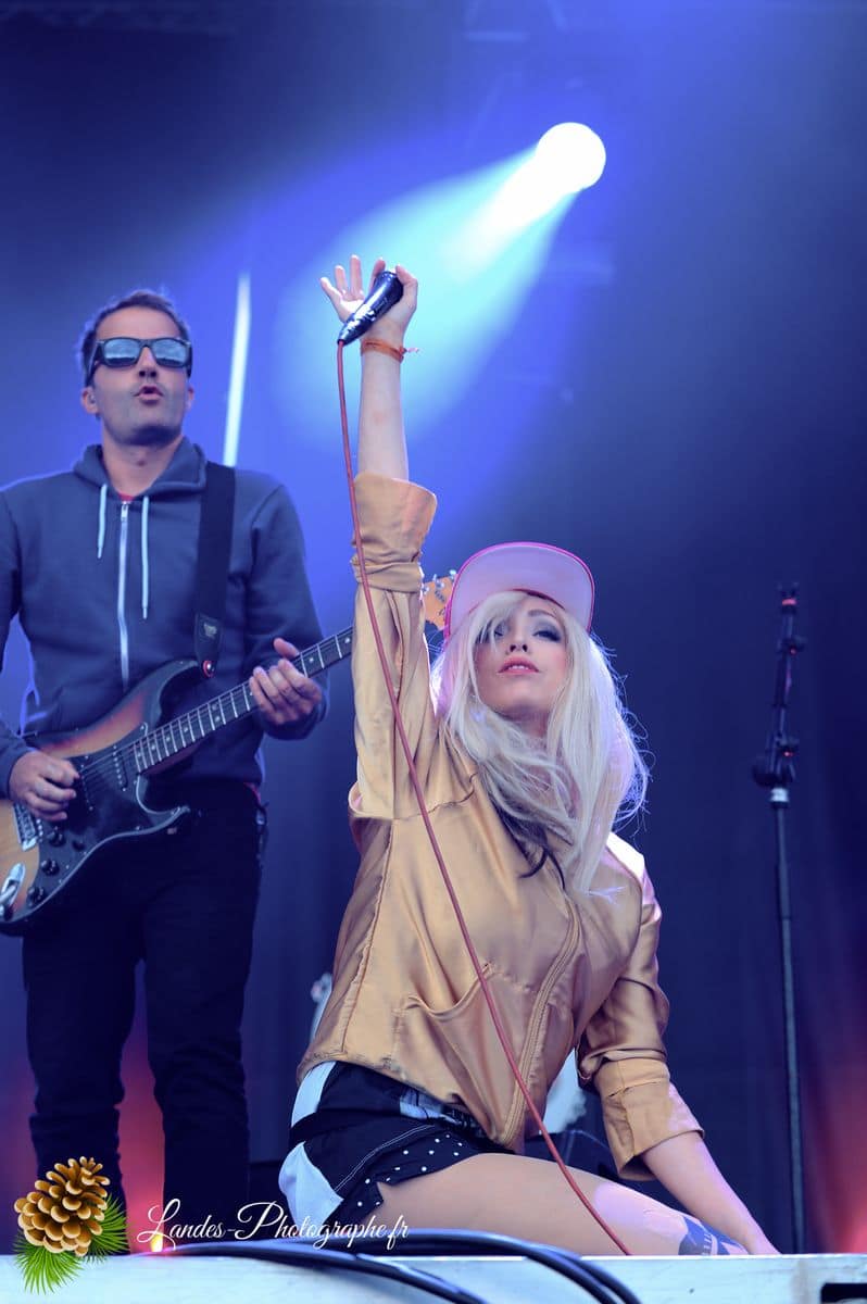 🎧 The Ting Tings au Garorock 2012 : Minimalisme et Énergie Pop-Indie The Ting Tings en concert au Garorock 2012