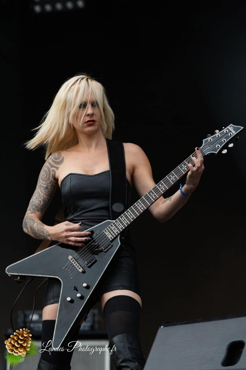 🇨🇭 69 Chambers : L'Élégance du Metal Suisse au Hellfest 2010 69 Chambers en live au Hellfest 2010