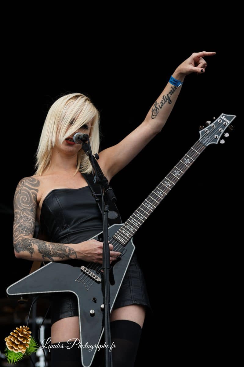 🇨🇭 69 Chambers : L'Élégance du Metal Suisse au Hellfest 2010 69 Chambers en live au Hellfest 2010