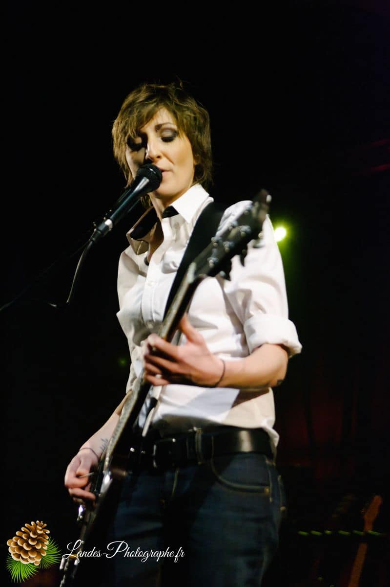 đ” Nelly Olson : Lancement d'Album en Live Ă l'Espace Tatry de Bordeaux Nelly Olson en concert Ă lâEspace Tatry