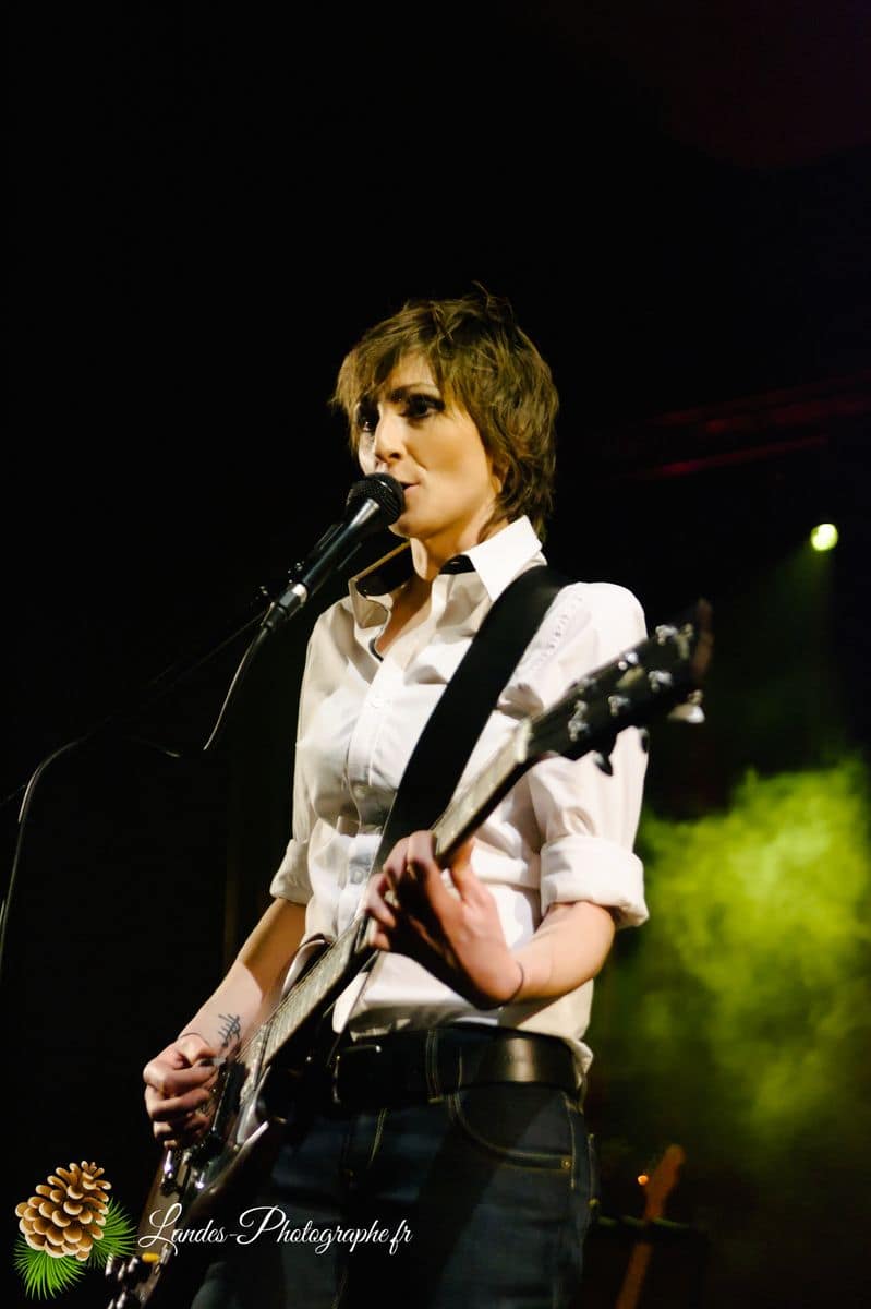 đ” Nelly Olson : Lancement d'Album en Live Ă l'Espace Tatry de Bordeaux Nelly Olson en concert Ă lâEspace Tatry