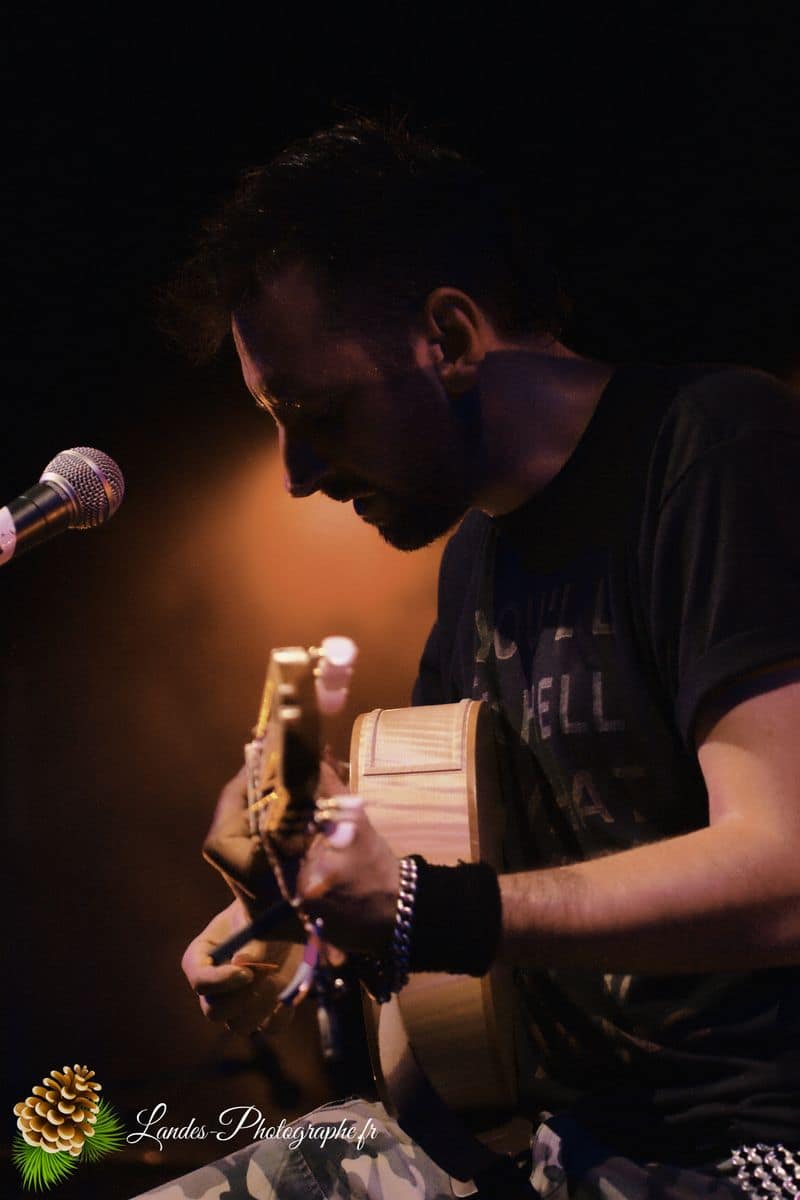 🎸 Fink : L'Ambiance Envoûtante du Folk et Blues à l'Espace Tatry Fink en concert à l’Espace Tatry de Bordeaux