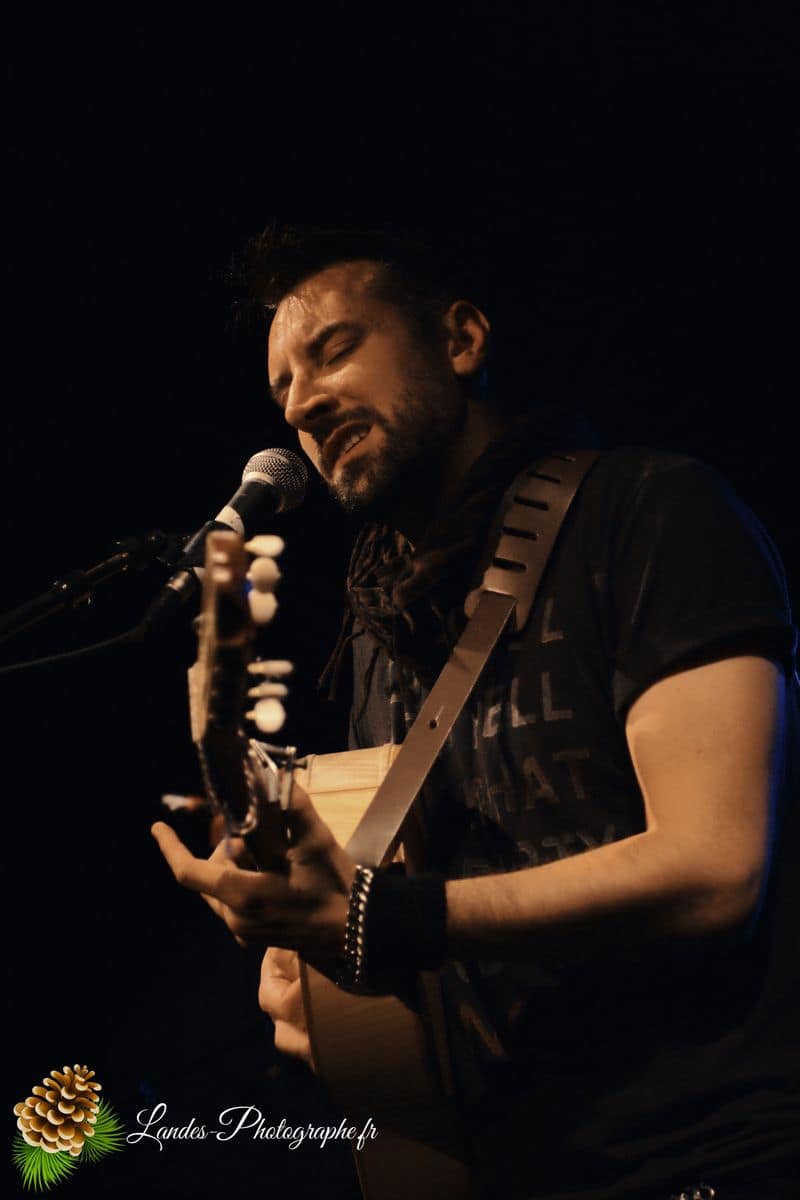 🎸 Fink : L'Ambiance Envoûtante du Folk et Blues à l'Espace Tatry Fink en concert à l’Espace Tatry de Bordeaux