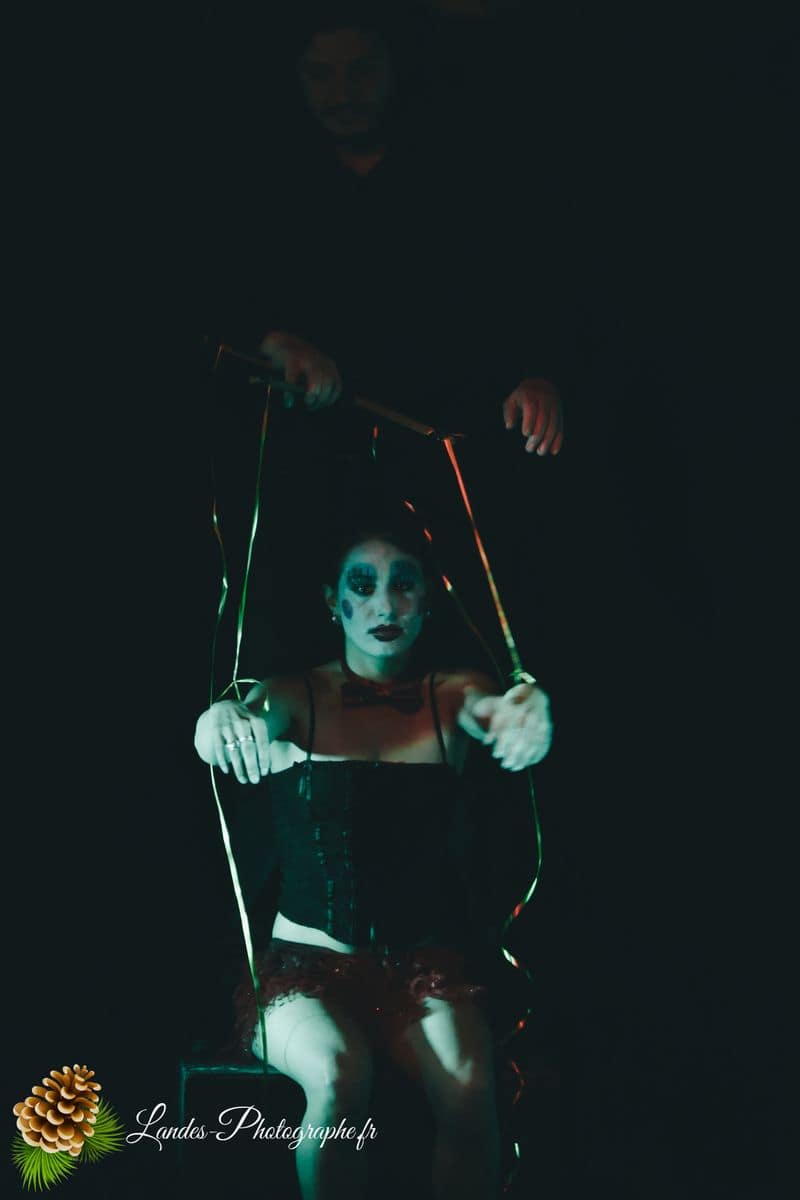 ✨ Extravagance et Glamour : The Divine Ladies – « Dans Tous Les Sens » The Divine Ladies : Dans Tous Les Sens