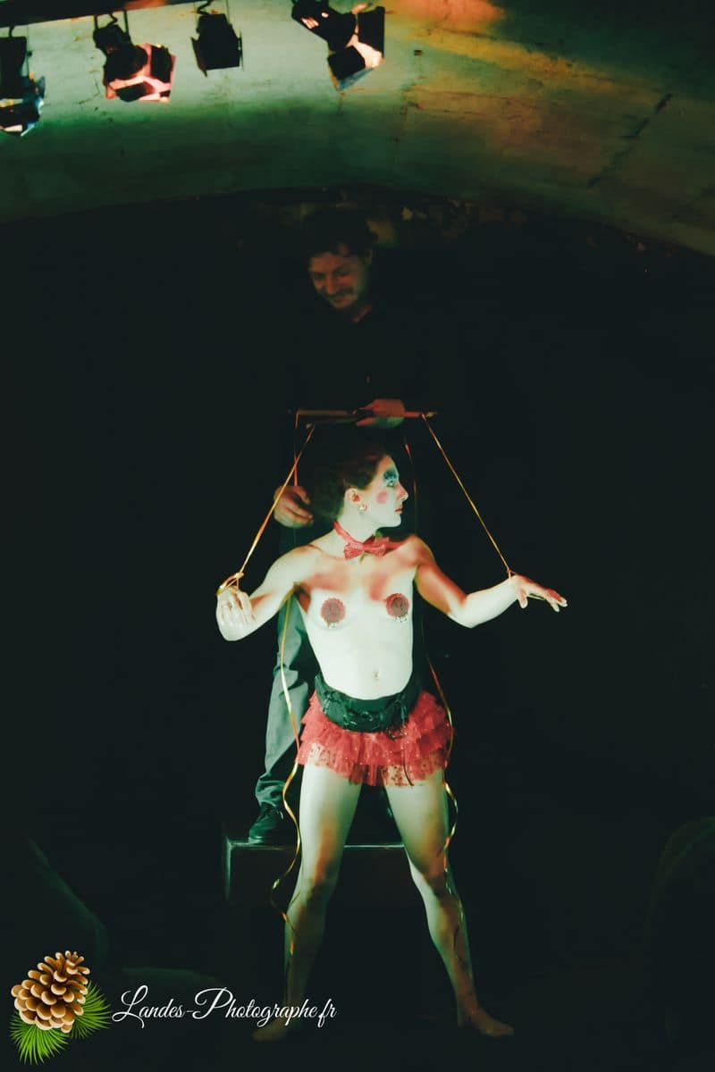 ✨ Extravagance et Glamour : The Divine Ladies – « Dans Tous Les Sens » The Divine Ladies : Dans Tous Les Sens